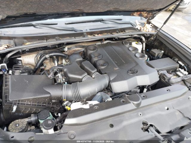 Toyota 4Runner Limited Image 4