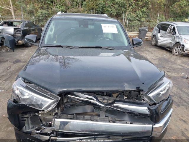 Toyota 4Runner Limited Image 15