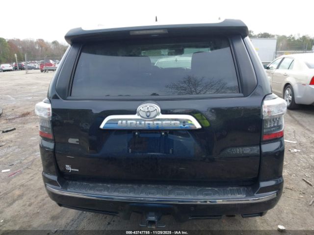 Toyota 4Runner Limited Image 8