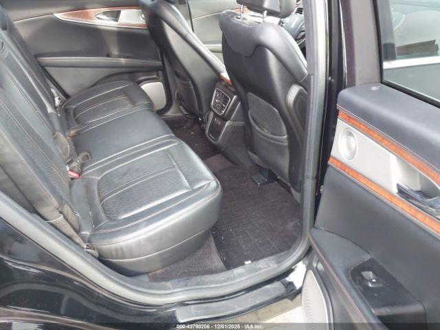 Lincoln MKX Black Label Image 6