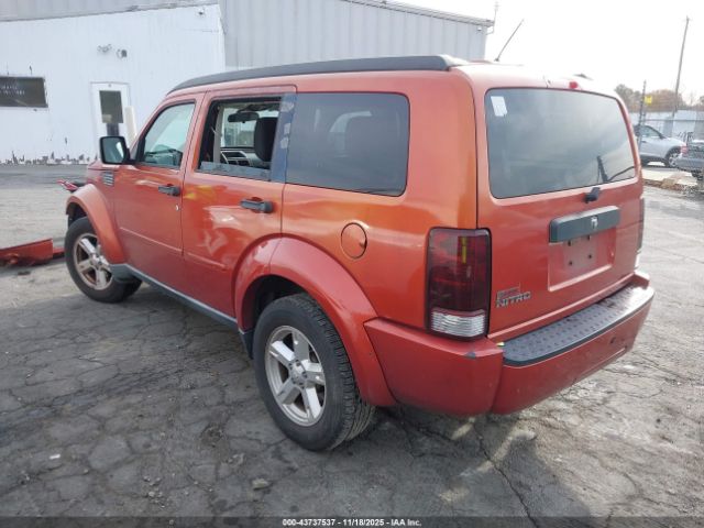 Dodge Nitro Sxt Image 2