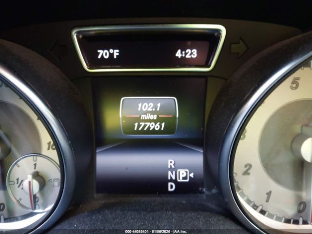 Mercedes-Benz Cla-class 4matic Image 11