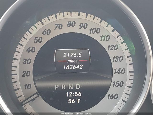 Mercedes-Benz C-Class Image 9