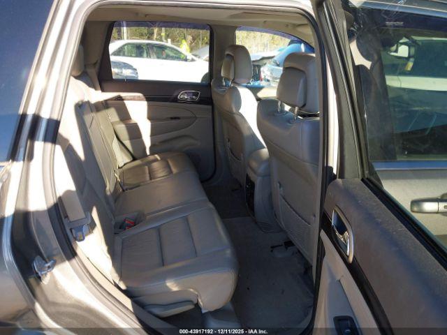 Jeep Grand Cherokee Laredo Image 16