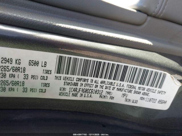 Jeep Grand Cherokee Laredo Image 11