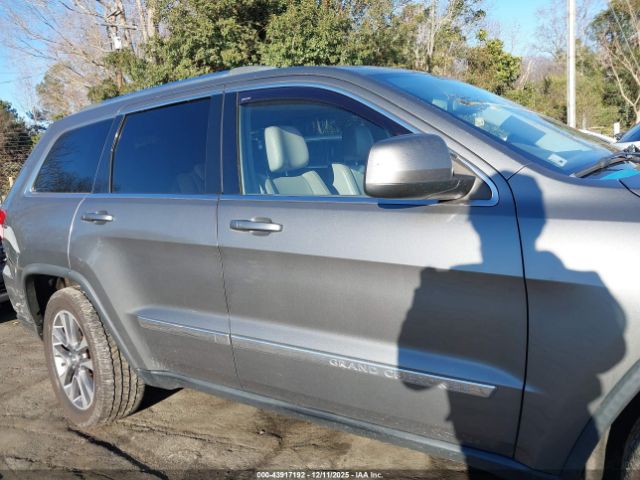 Jeep Grand Cherokee Laredo Image 13