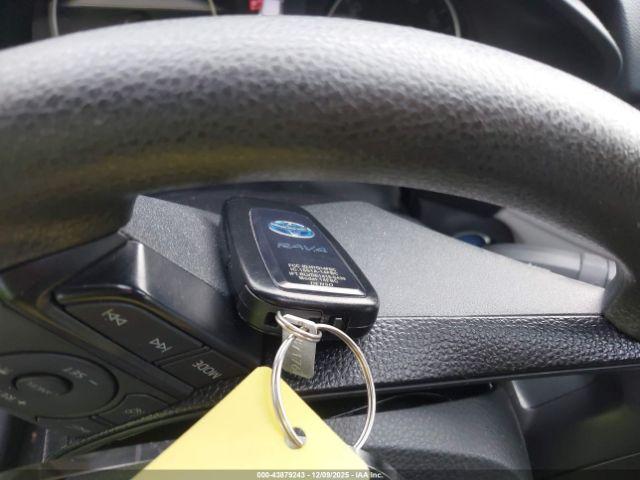 Toyota RAV4 Xle Image 7