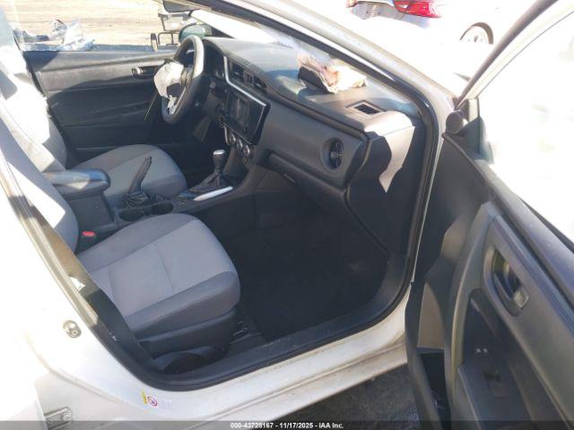 Toyota Corolla L Image 7