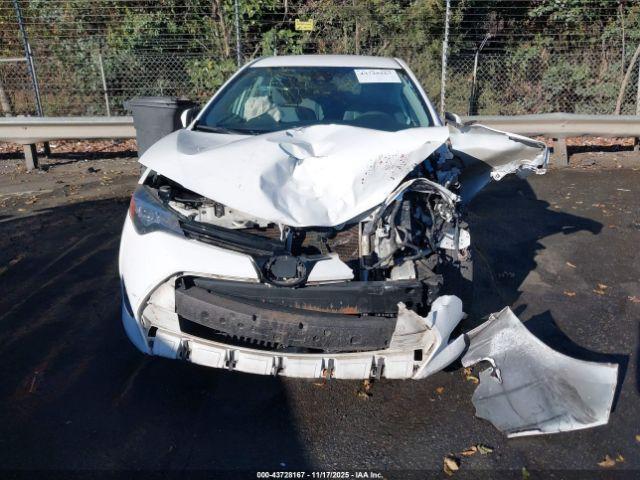 Toyota Corolla L Image 3