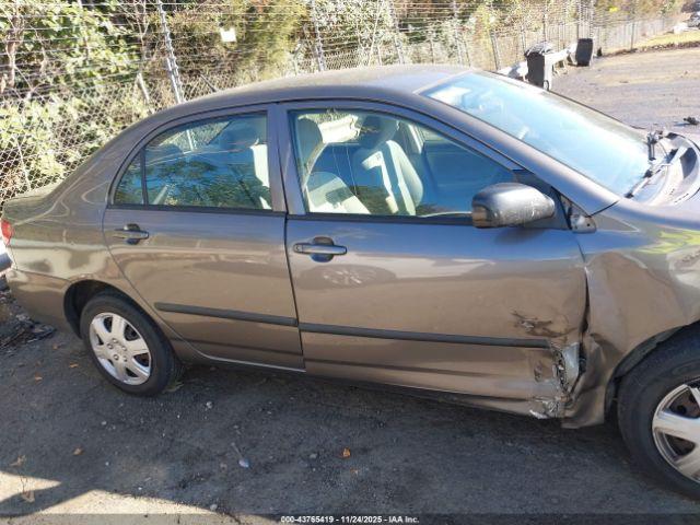 Toyota Corolla Ce Image 7