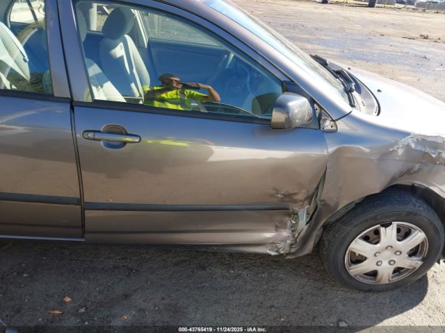 Toyota Corolla Ce Image 5