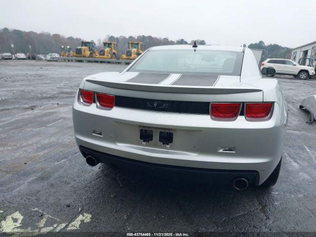 Chevrolet Camaro 1ls Image 12