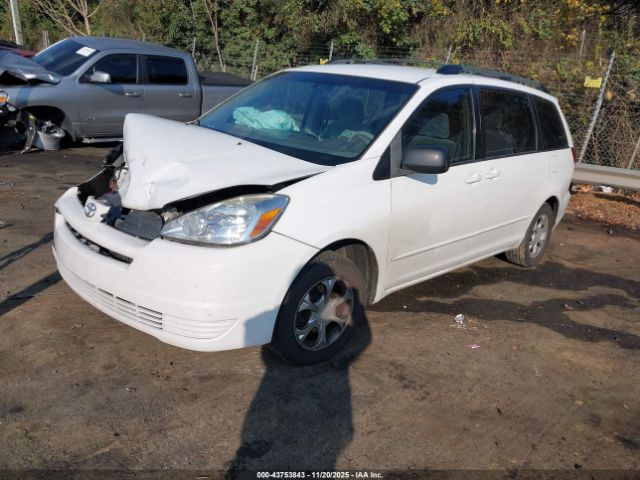 Toyota Sienna Ce Image 11