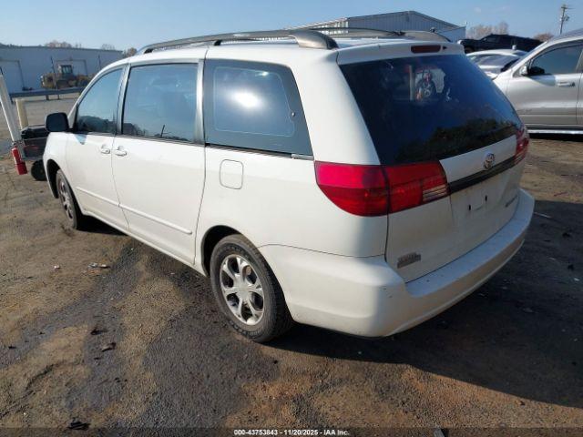 Toyota Sienna Ce Image 2