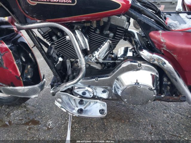 Harley-Davidson Flhtci Image 3