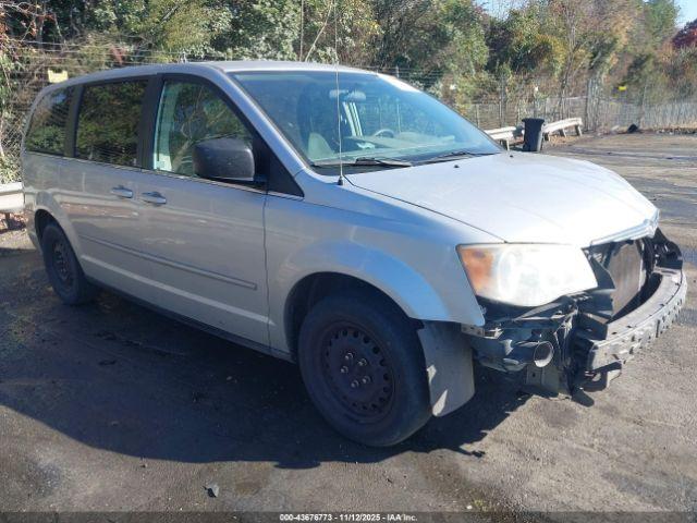  Salvage Chrysler Town & Country