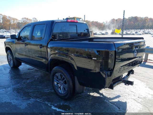 Nissan Frontier Sv 4x4 Image 16