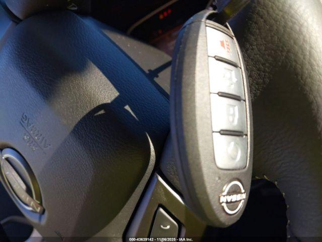 Nissan Frontier Sv 4x4 Image 11