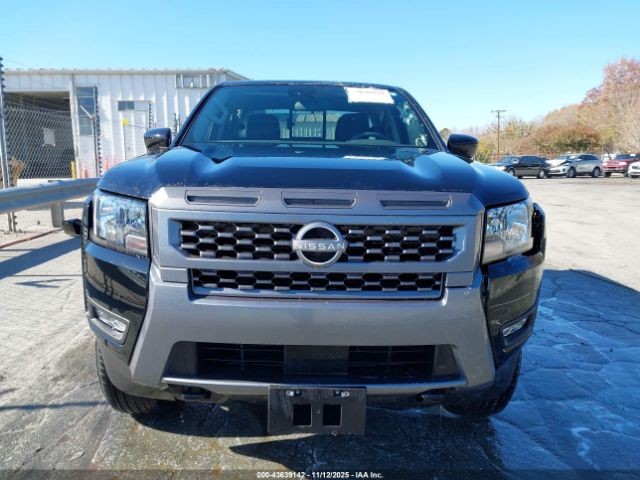 Nissan Frontier Sv 4x4 Image 14