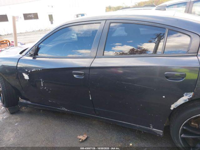 Dodge Charger Sxt Plus Rwd Image 2