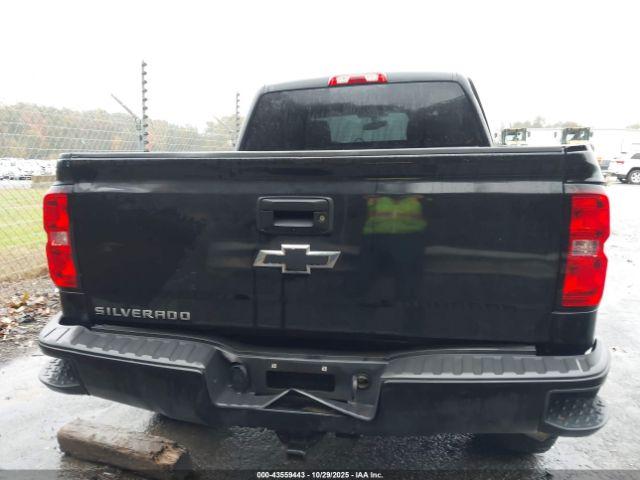 Chevrolet Silverado 1500 Custom Image 13