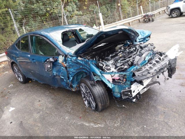 Toyota Camry Se Image 1