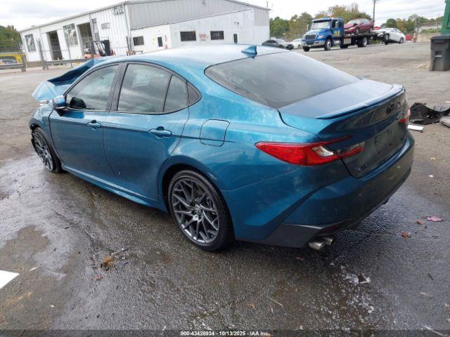 Toyota Camry Se Image 3