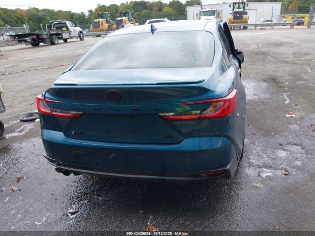 Toyota Camry Se Image 10