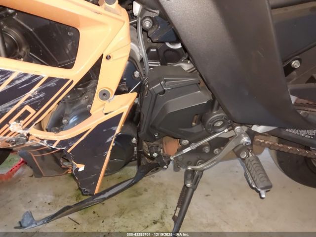 Kawasaki Ex650 P Image 9