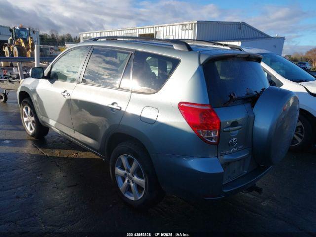Toyota RAV4 Limited Image 4