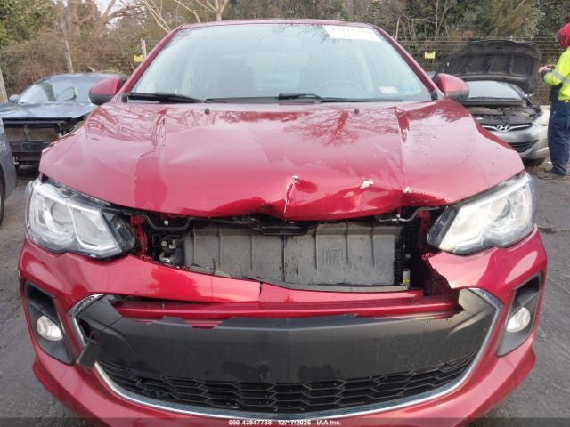 Chevrolet Sonic Lt Auto Image 4