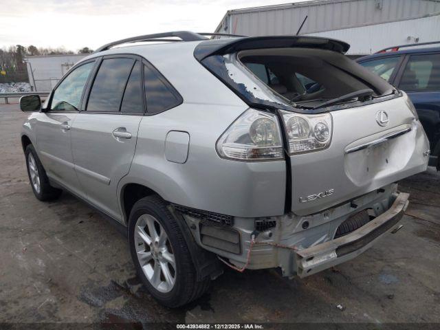 Lexus RX Image 9