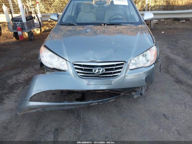 Hyundai ELANTRA Gls Image 16