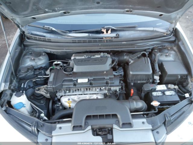 Hyundai ELANTRA Gls Image 6