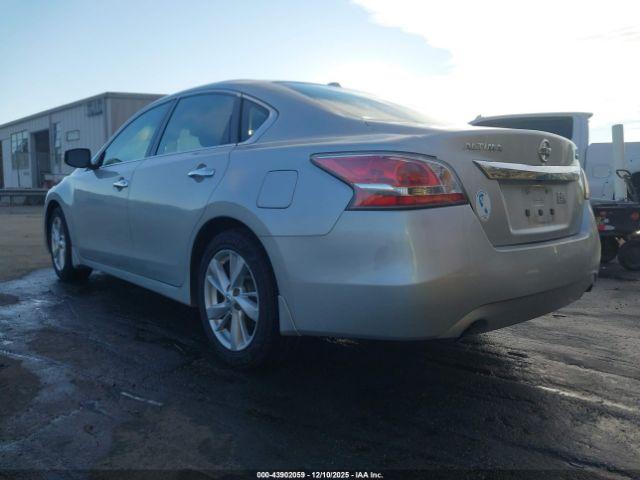 Nissan Altima 2.5 Sv Image 2