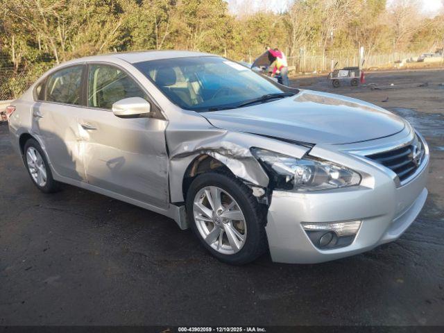 Nissan Altima 2.5 Sv Image 10