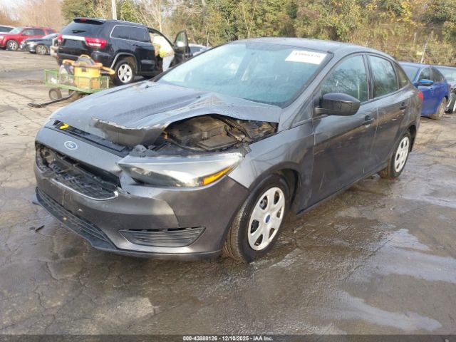 Ford Focus S Image 2