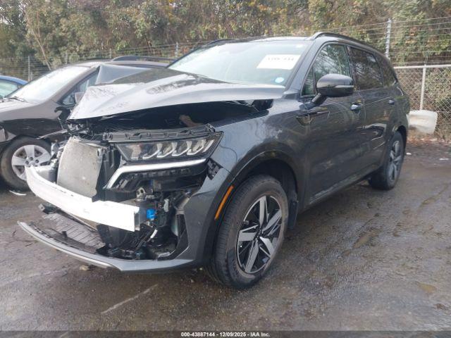 Kia Sorento S Image 4