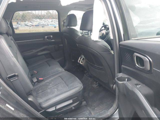 Kia Sorento S Image 8