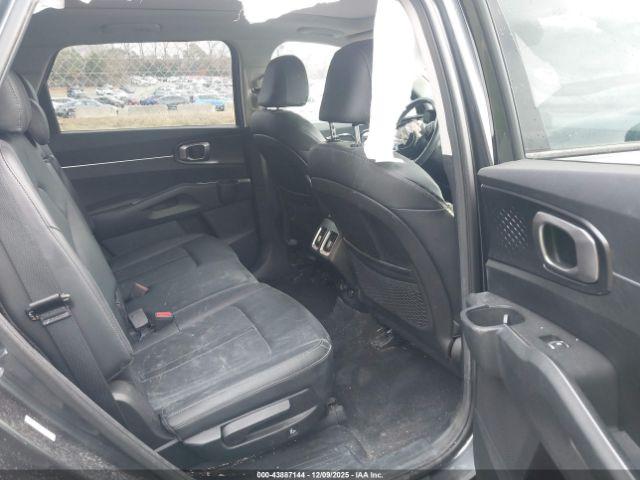 Kia Sorento S Image 8