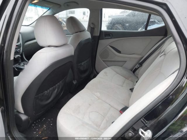 Kia Optima Lx Image 7