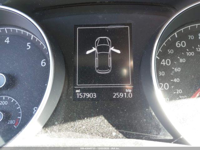 Volkswagen Golf Tsi S 4-door Image 11