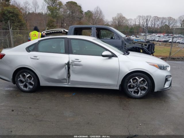 Kia Forte Lxs Image 17