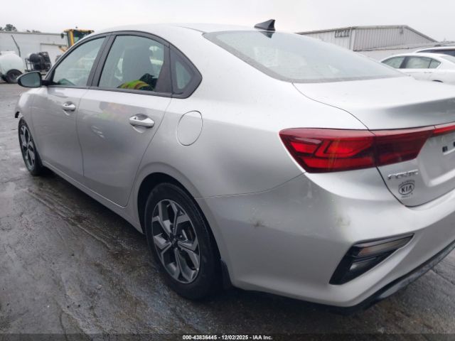 Kia Forte Lxs Image 12