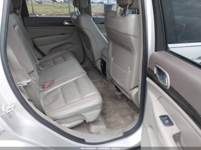 Jeep Grand Cherokee Laredo Image 11