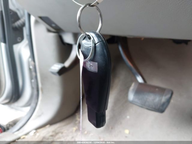 Jeep Grand Cherokee Laredo Image 4