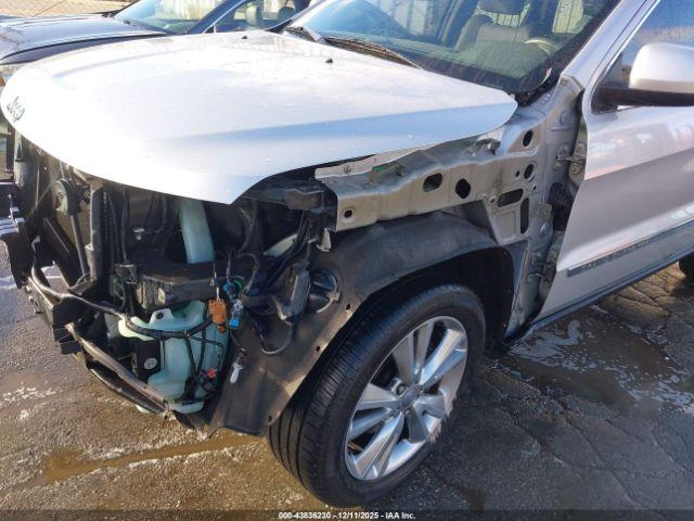 Jeep Grand Cherokee Laredo Image 9