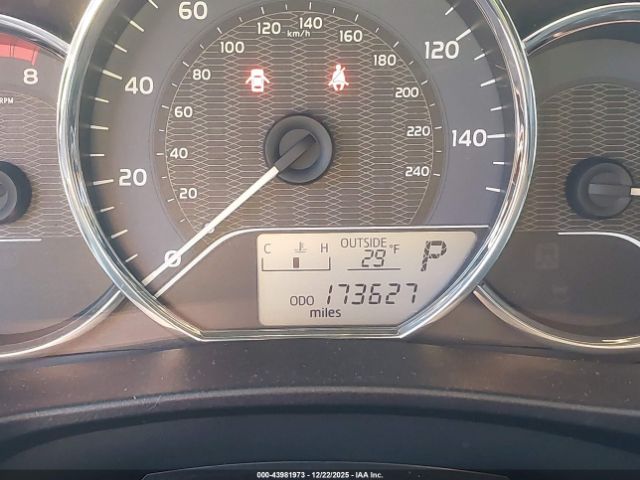 Toyota Corolla L Image 5