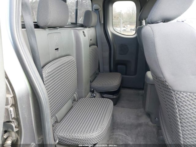 Nissan Frontier Sv-i4 Image 2