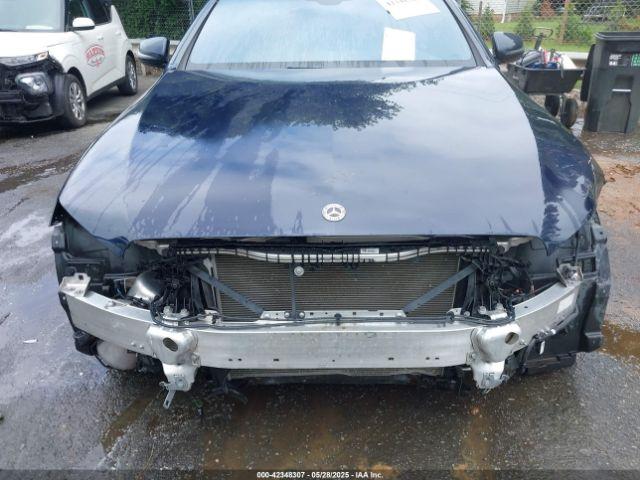 Mercedes-Benz E-Class 4matic Image 10